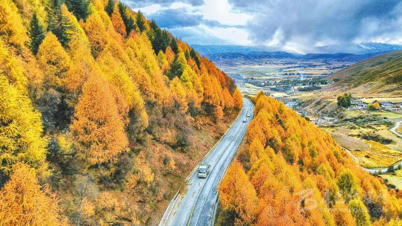 川藏公路，創(chuàng  )造奇跡之路