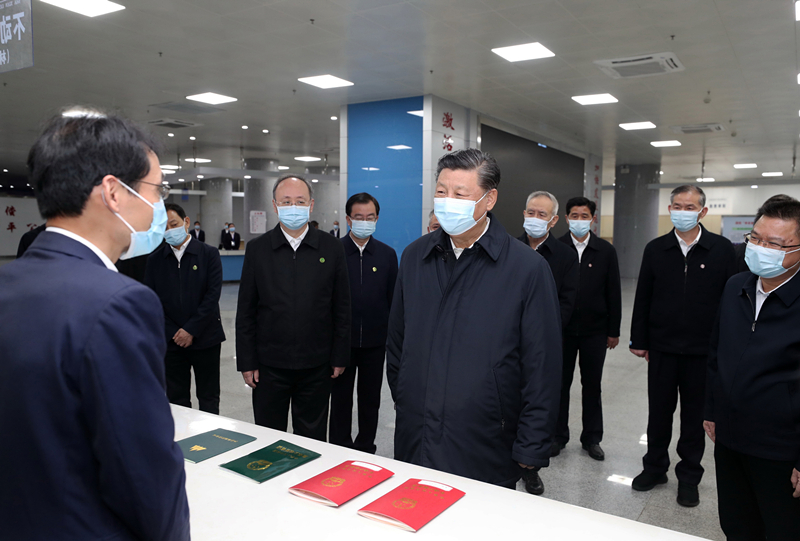 2021年3月23日，習近平在福建三明沙縣農村產(chǎn)權交易中心考察。