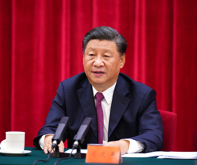 2020年9月3日下午，中共中央、國務(wù)院、中央軍委在北京人民大會(huì )堂舉行座談會(huì )，紀念中國人民抗日戰爭暨世界反法西斯戰爭勝利75周年。中共中央總書(shū)記、國家主席、中央軍委主席習近平出席座談會(huì )并發(fā)表重要講話(huà)。新華社記者 謝環(huán)馳 攝
